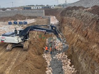 d2b18a79-00ff-4795-8e3c-c90e4c750b0e